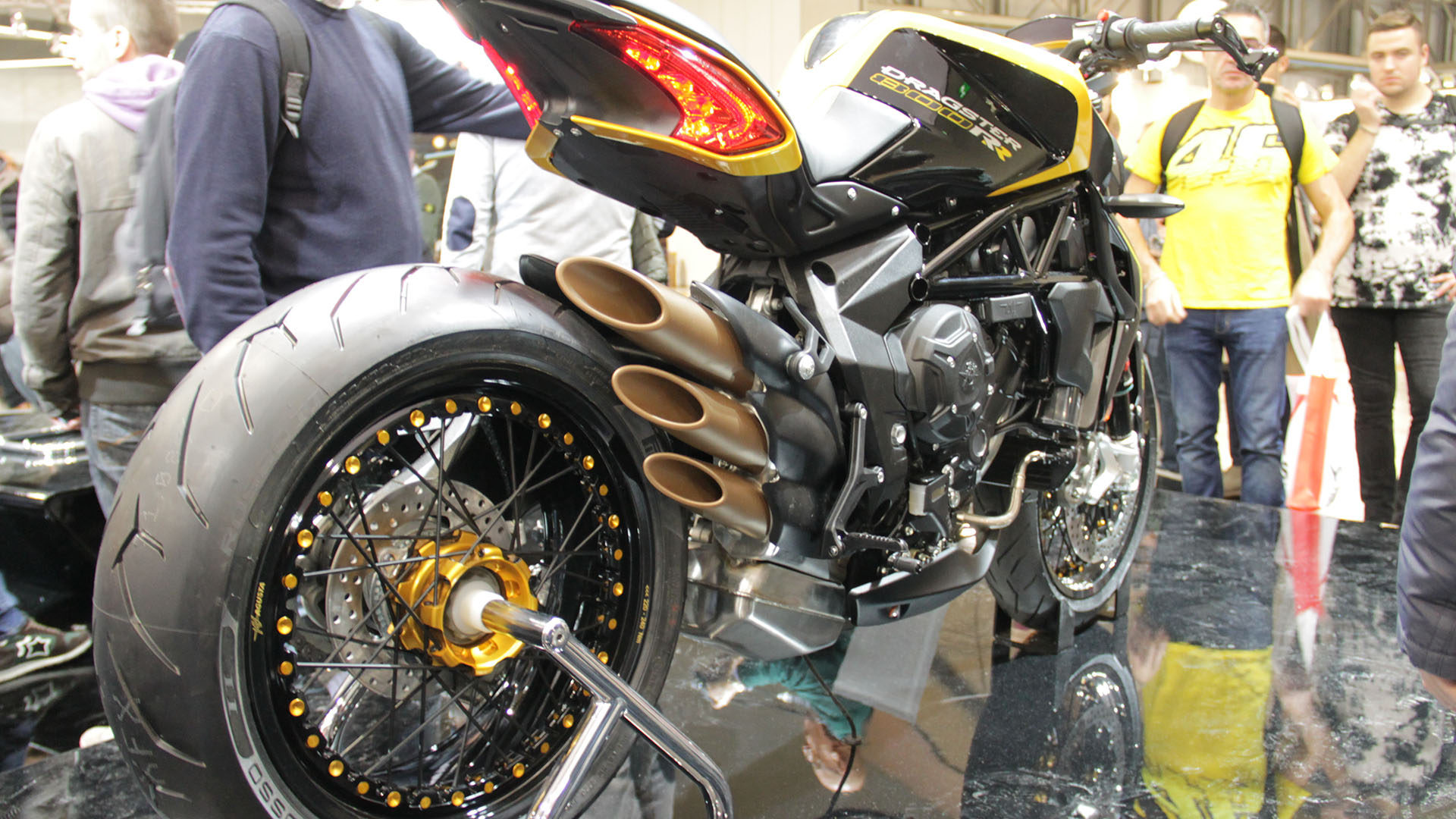 mv-agusta-eicma-2016