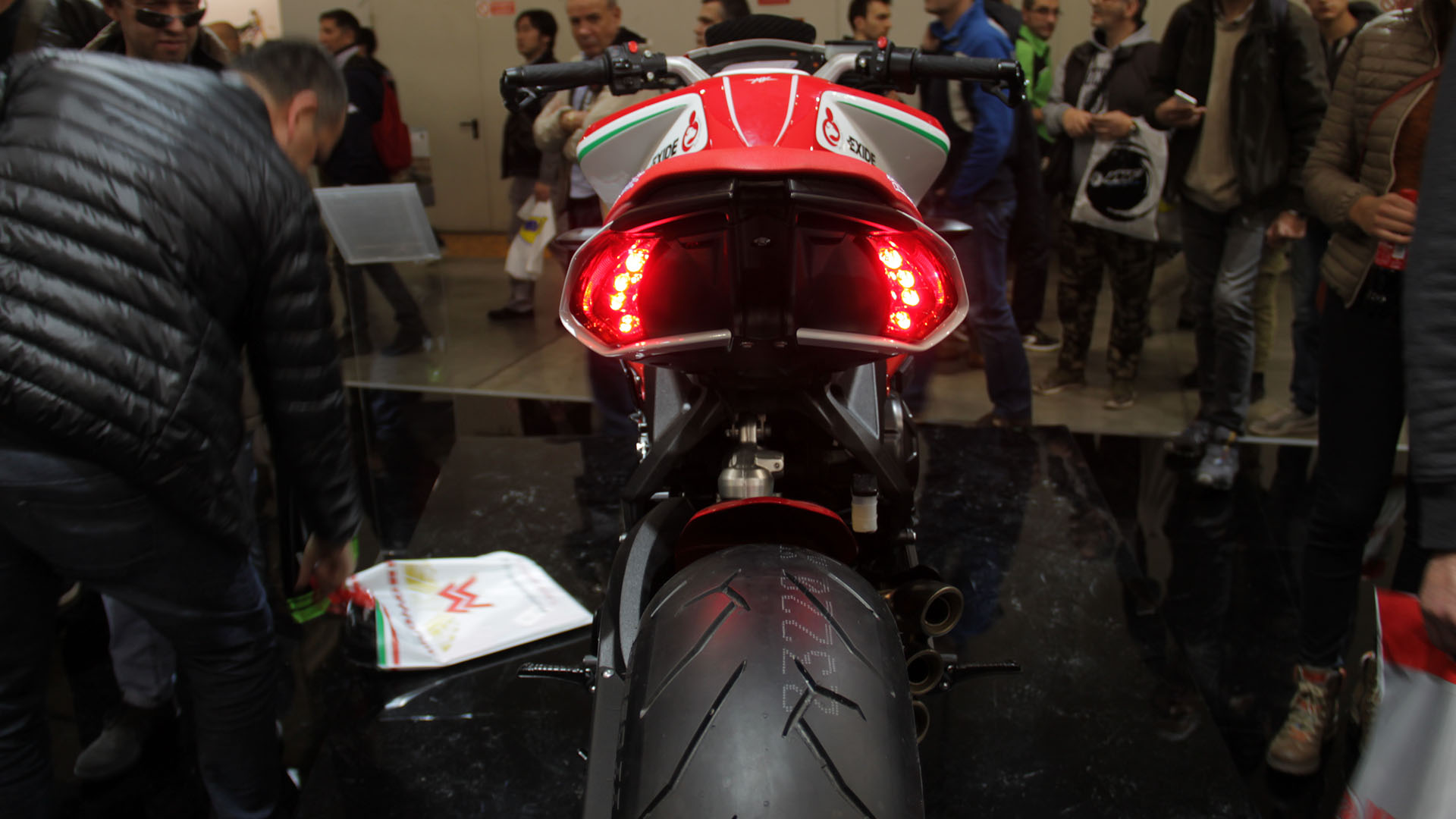 mv-agusta-eicma-2016