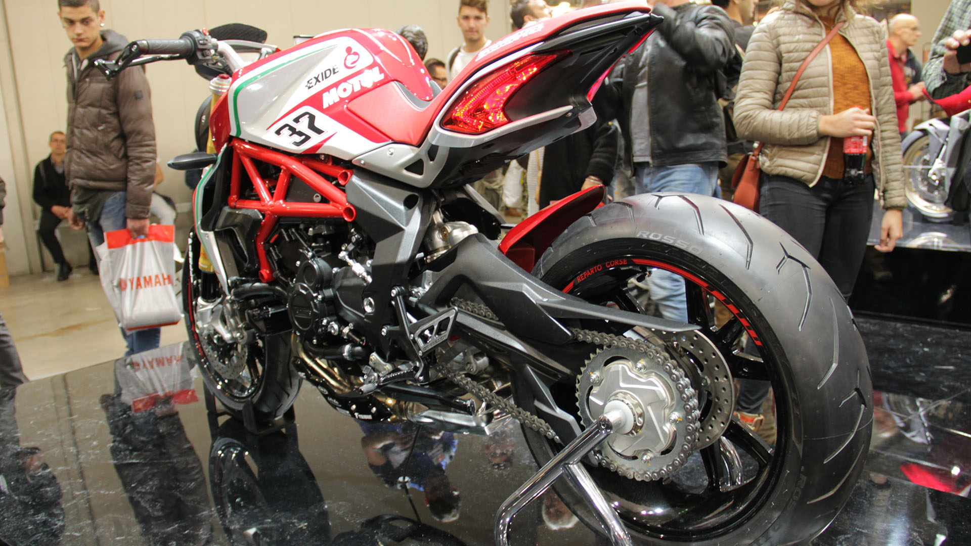 mv-agusta-eicma-2016