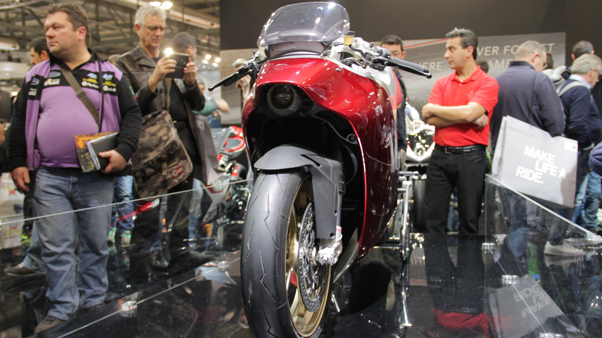 mv-agusta-eicma-2016