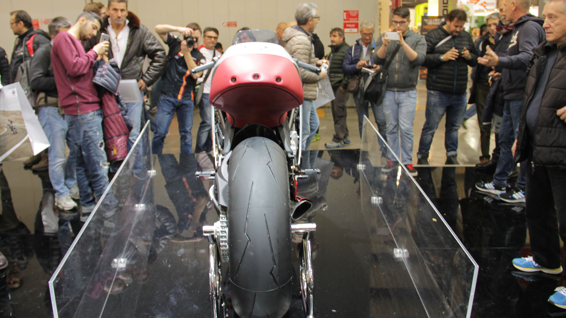mv-agusta-eicma-2016