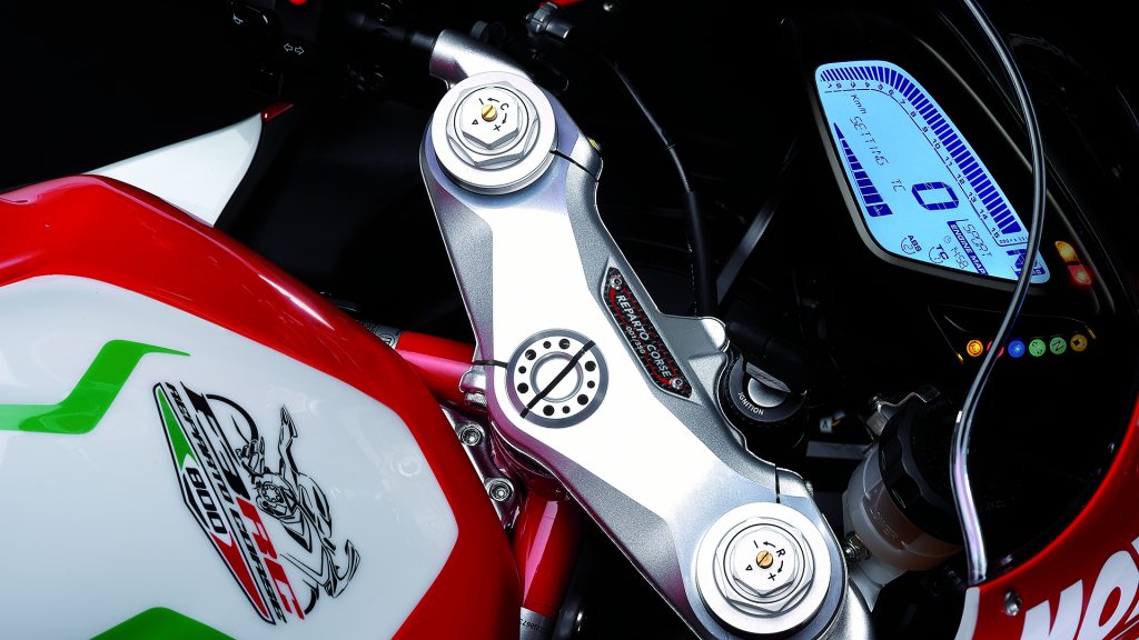 mv-agusta-f3-rc-2017