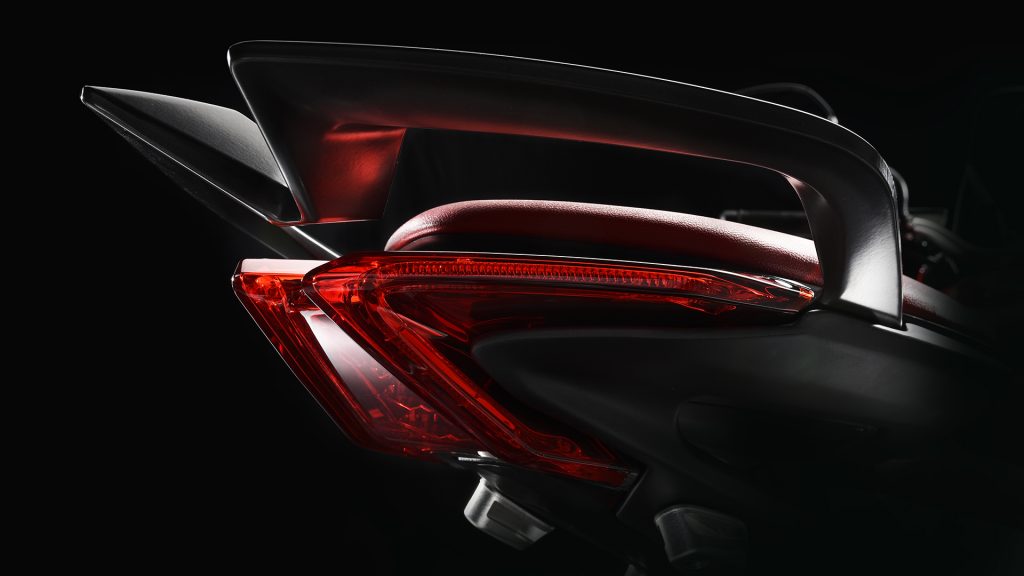 mv-agusta-turismo-veloce-lusso-rc