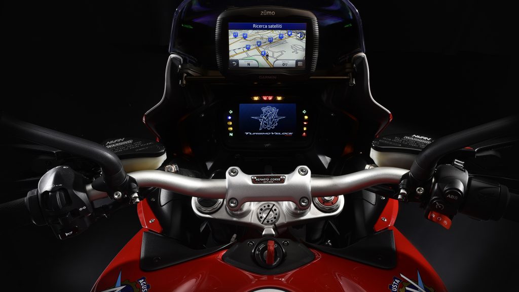 mv-agusta-turismo-veloce-lusso-rc