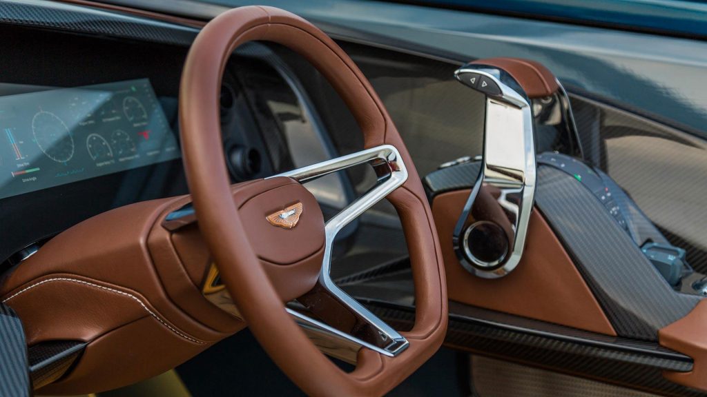 aston-martin-am37-by-quintessence-yachts