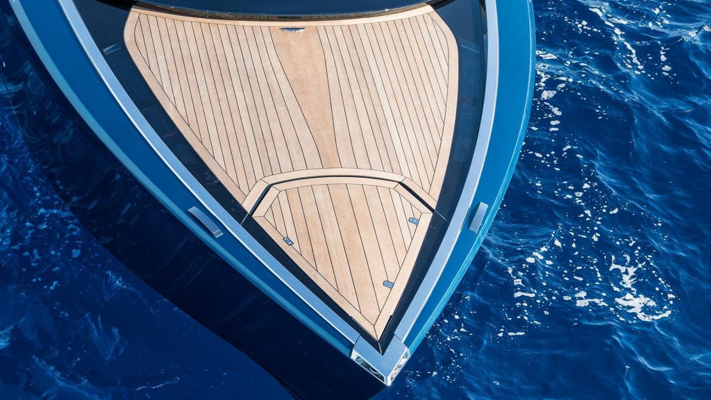 aston-martin-am37-by-quintessence-yachts