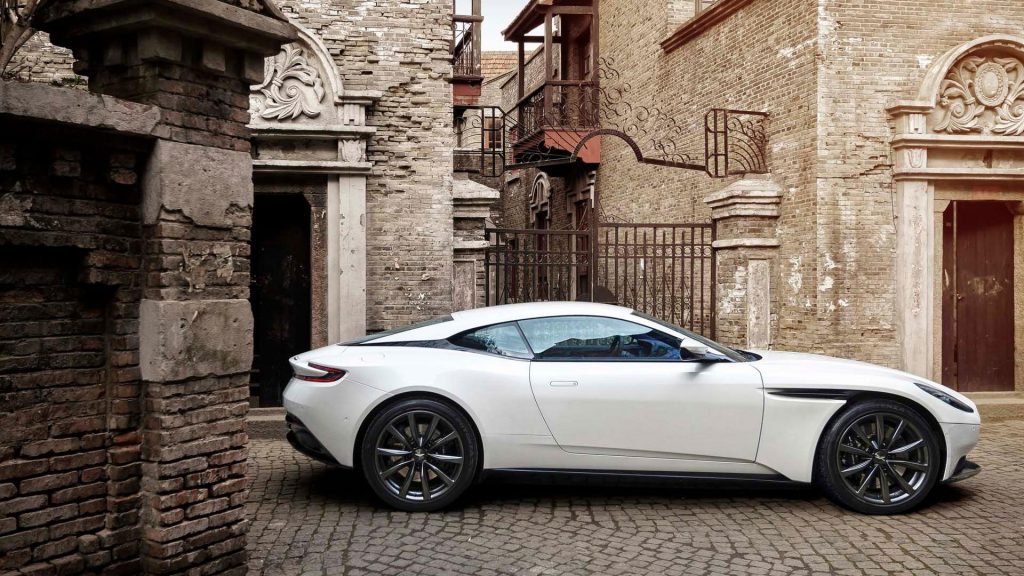 aston-martin-db11-v8-biturbo