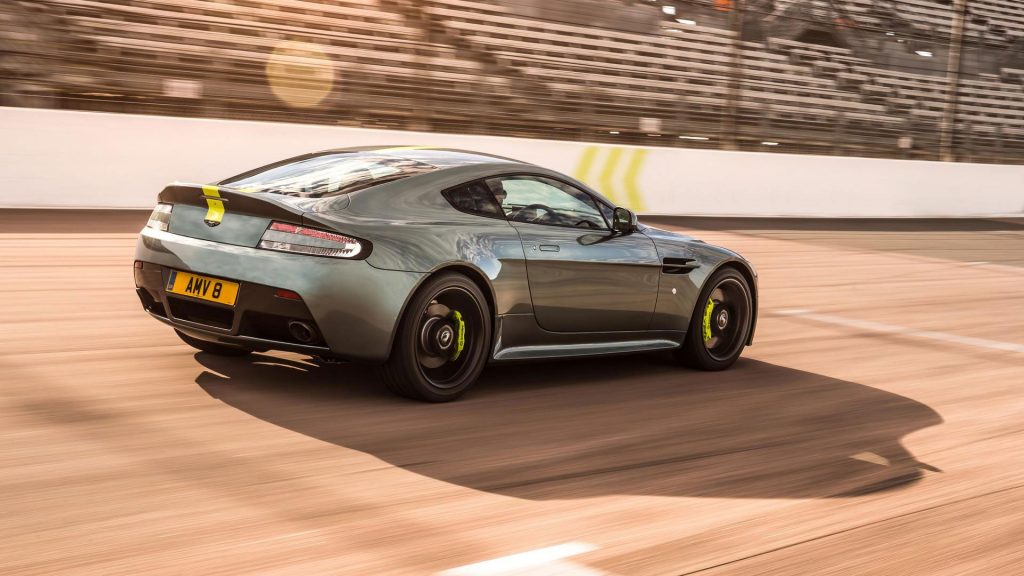 aston-martin-vantage-amr