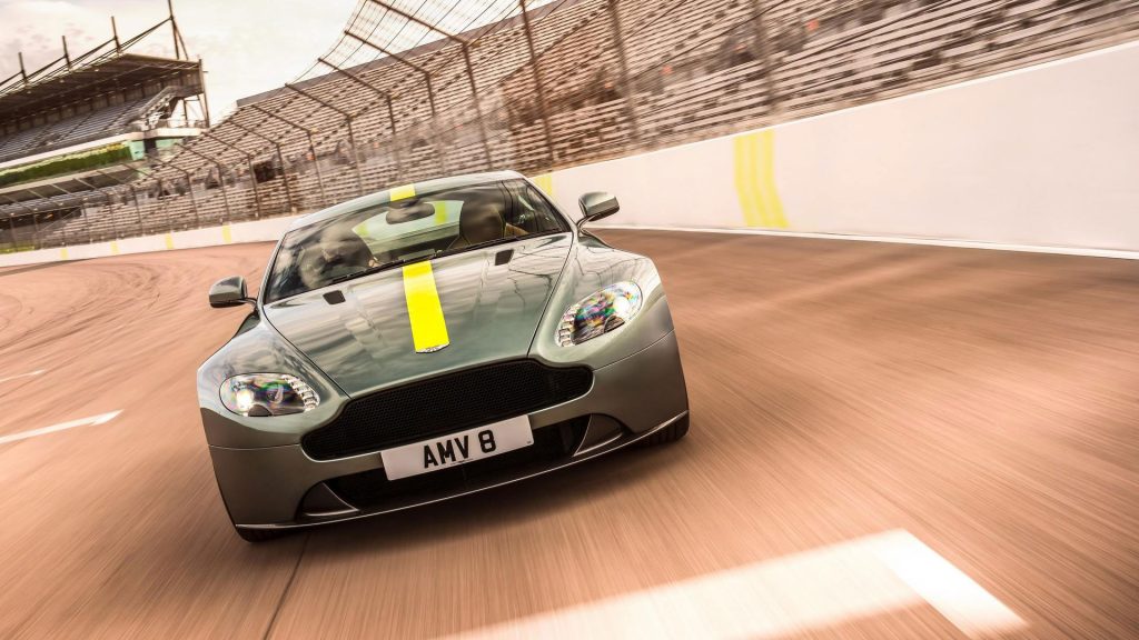 aston-martin-vantage-amr