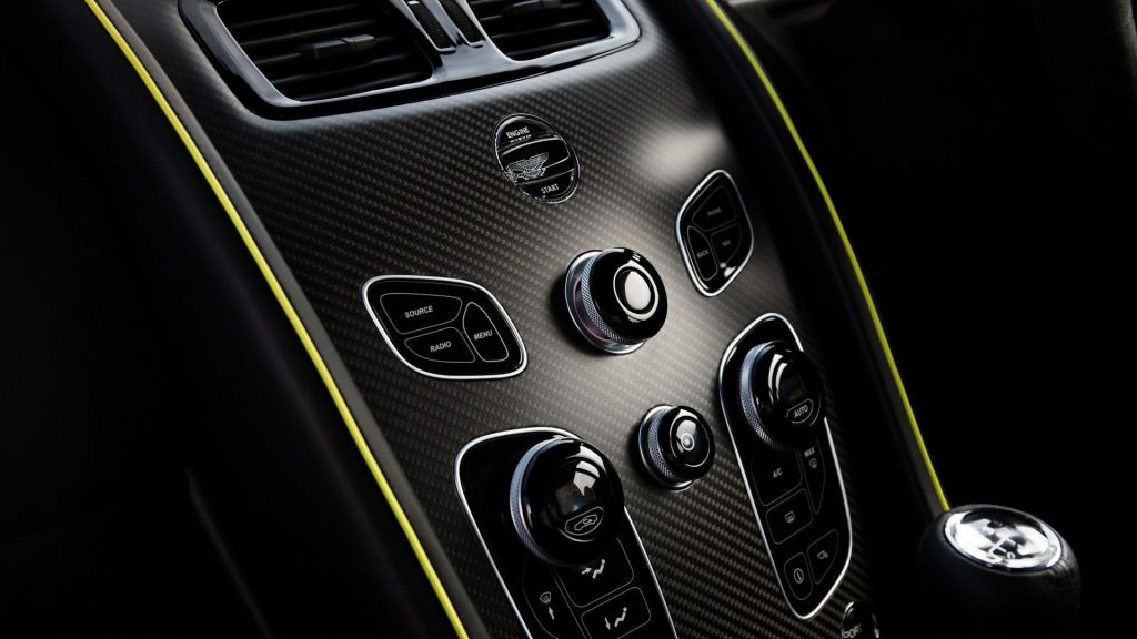 aston-martin-vantage-amr
