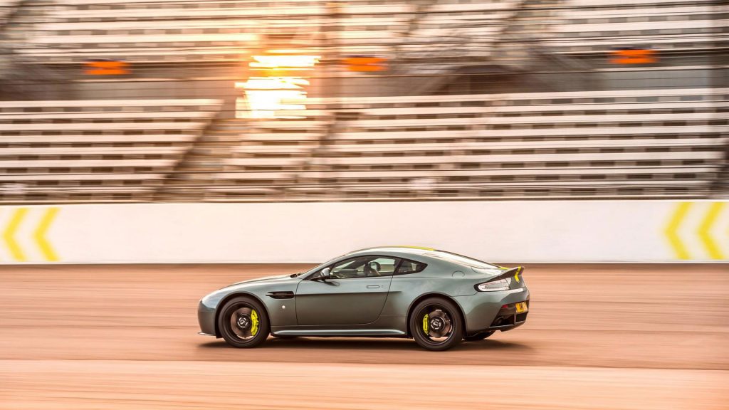 aston-martin-vantage-amr