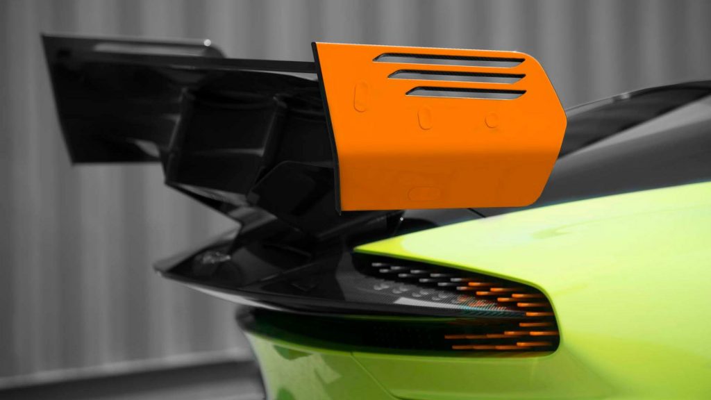 aston-martin-vulcan-amr-pro