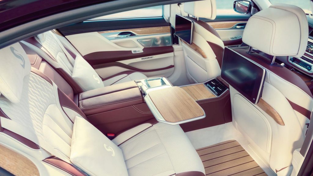 bmw-m760li-nautors-swan