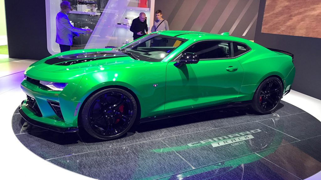 chevrolet-ginevra-2017-10