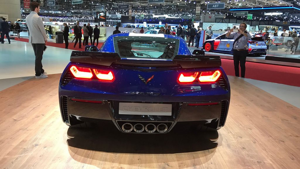 chevrolet-ginevra-2017-5