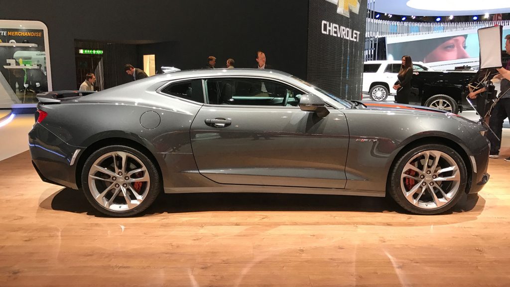 chevrolet-ginevra-2017-7