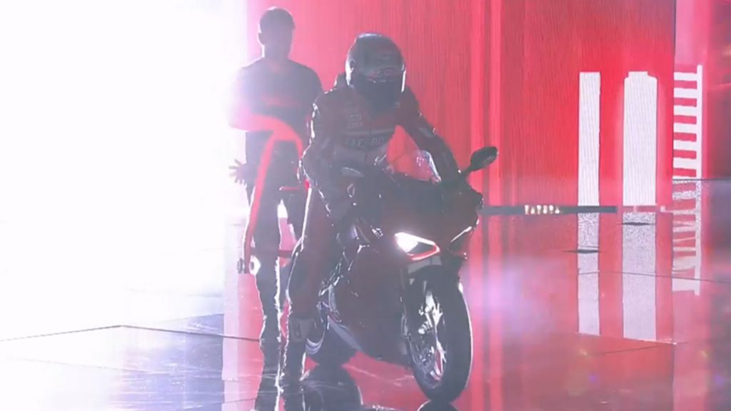 ducati-panigale-v4