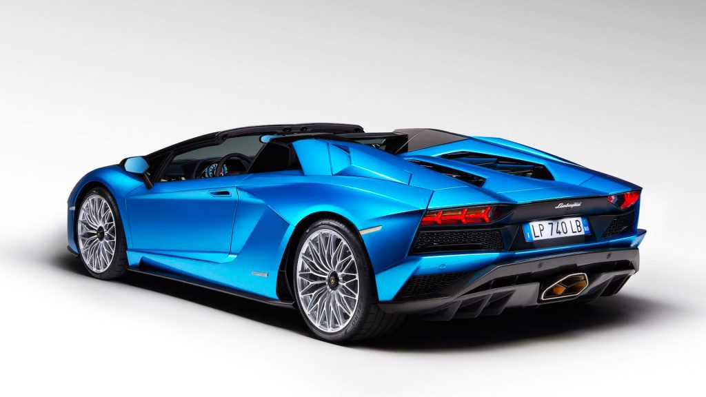 lamborghini-aventador-s-roadster