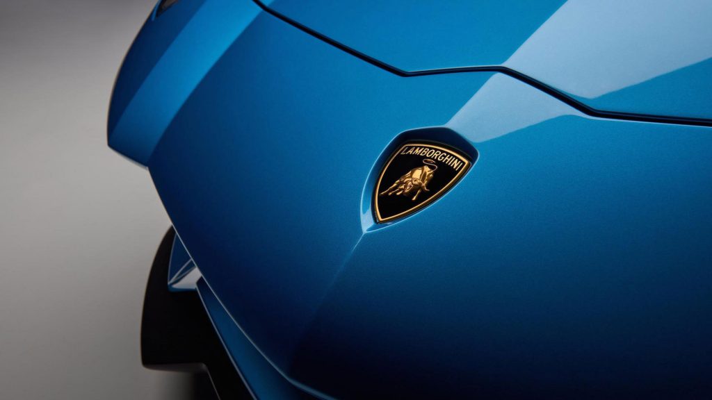lamborghini-aventador-s-roadster