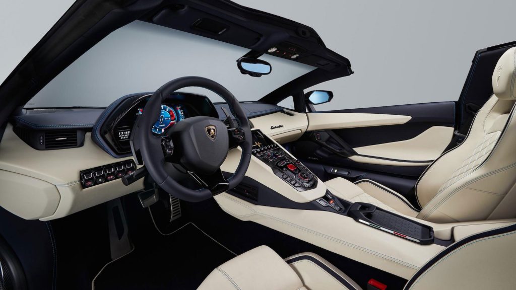lamborghini-aventador-s-roadster