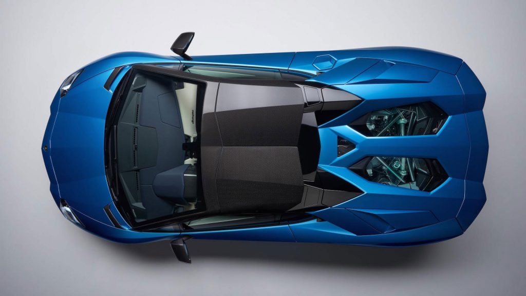 lamborghini-aventador-s-roadster
