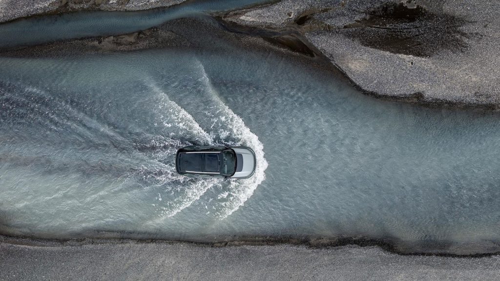 land-rover-discovery-svx
