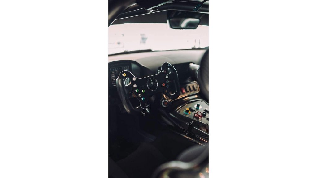 mercedes-amg-gt4