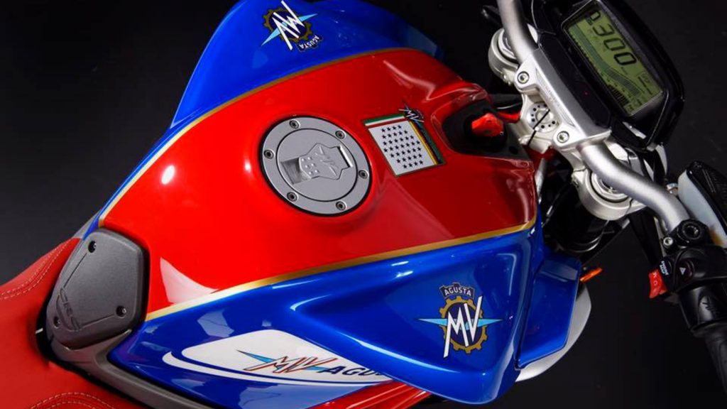 mv-agusta-brutale-800-america