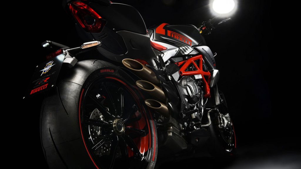 mv-agusta-brutale-800-rr-pirelli