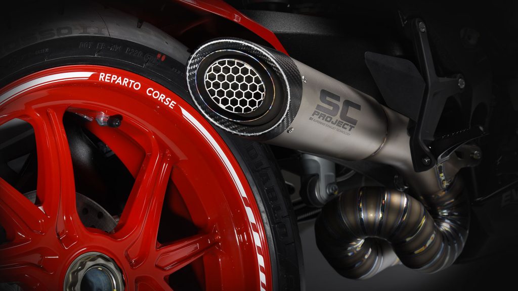 mv-agusta-dragster-800-rc-my-2018