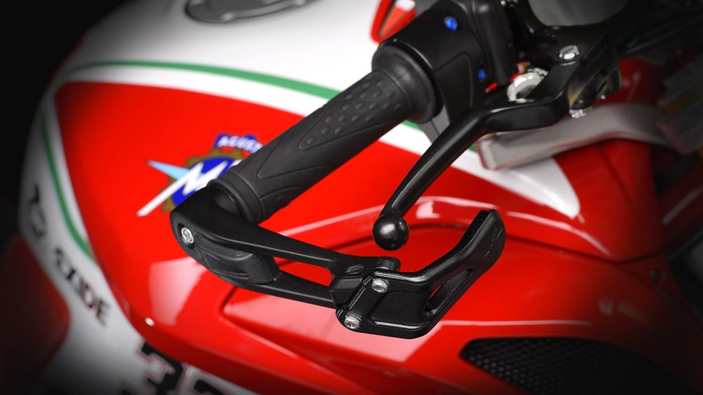 mv-agusta-dragster-800-rc-my-2018