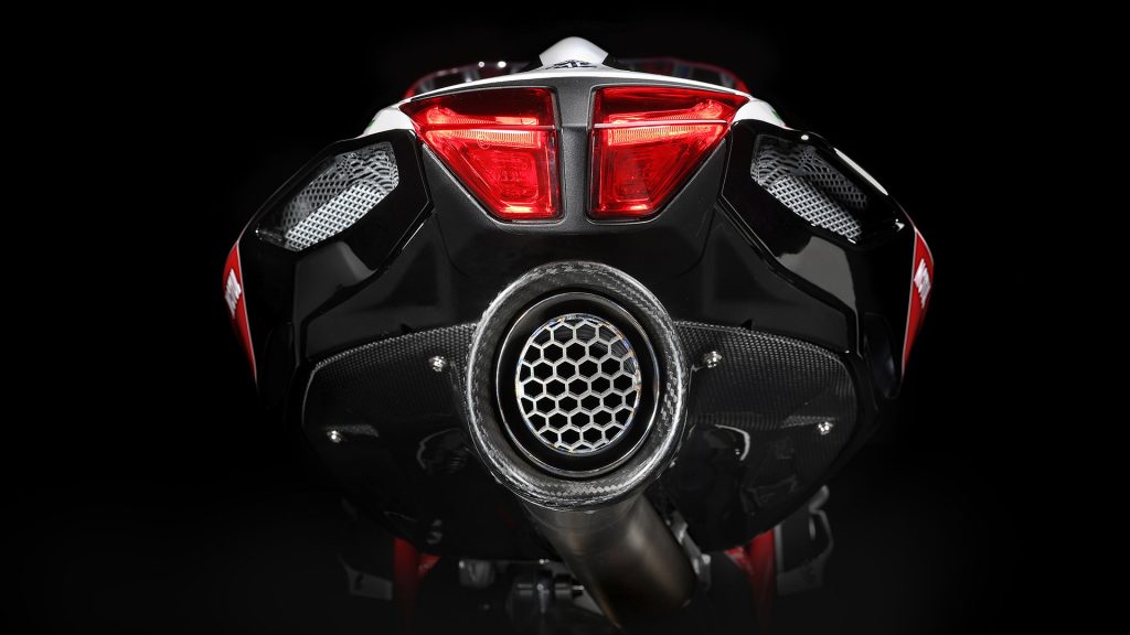 mv-agusta-f4-rc-my-2018
