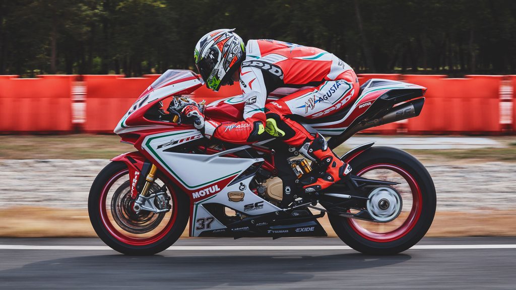 mv-agusta-f4-rc-my-2018