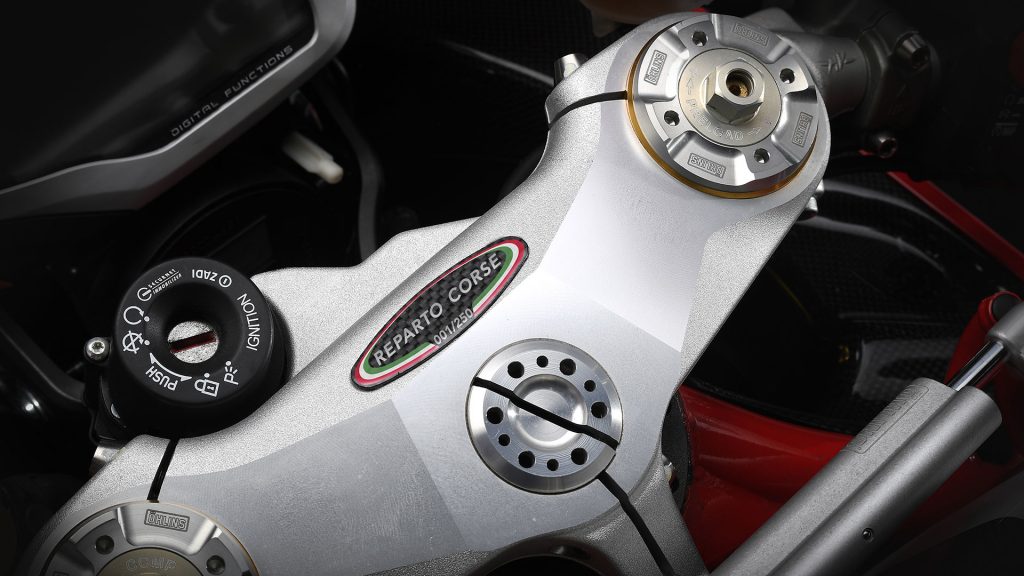 mv-agusta-f4-rc-my-2018