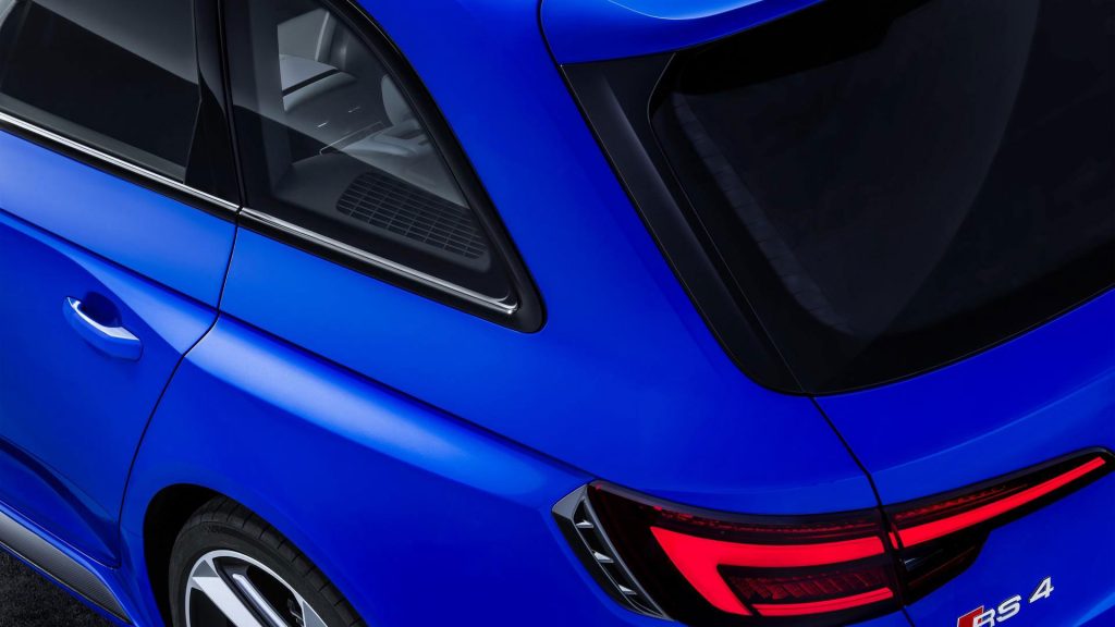 nuova-audi-rs4-avant