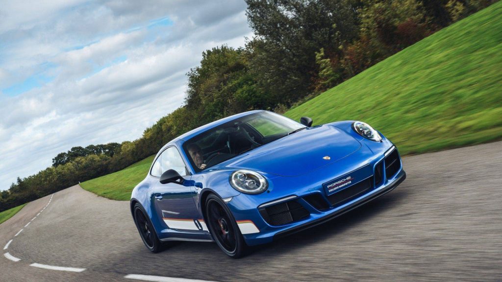 porsche-911-carrera-4-gts-british-legends-edition