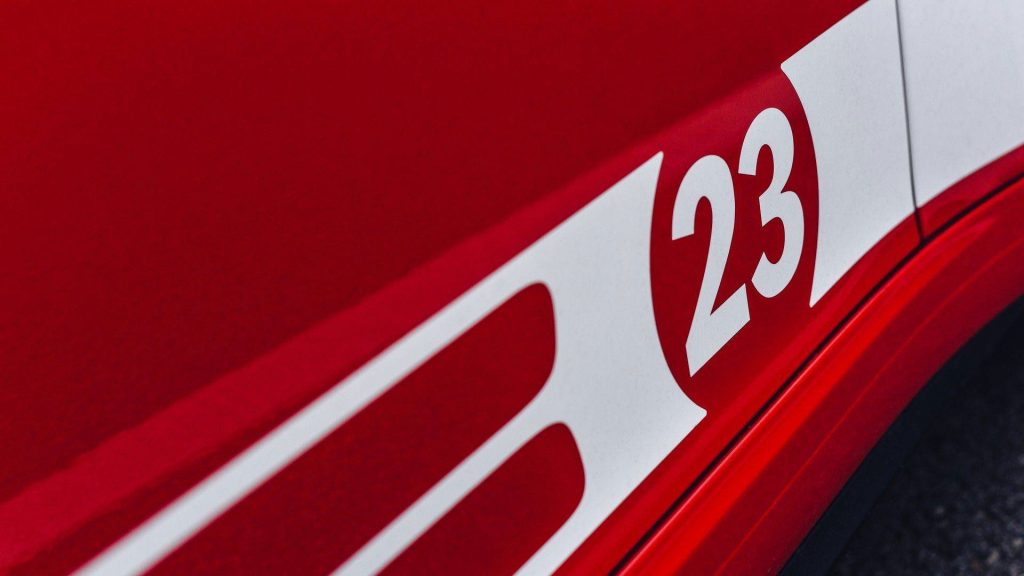 porsche-911-carrera-4-gts-british-legends-edition