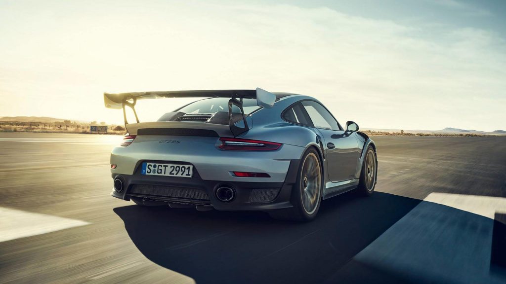 porsche-911-gt2-rs