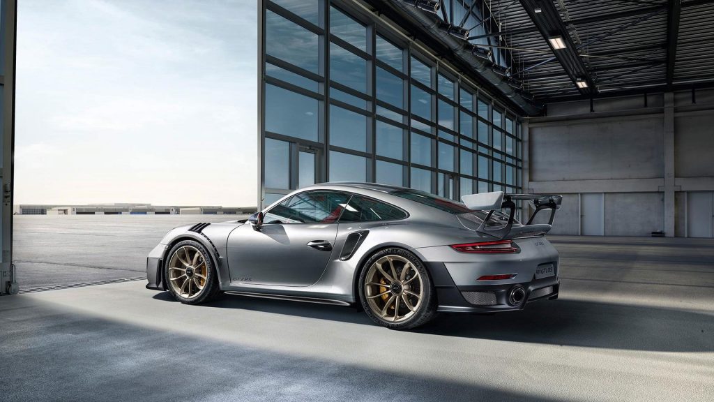porsche-911-gt2-rs