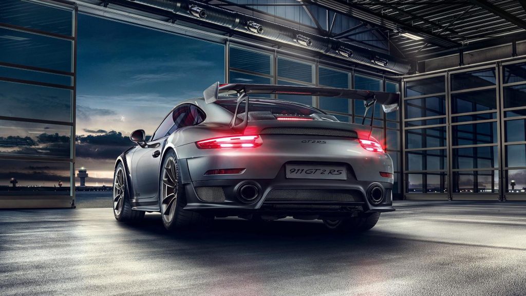 porsche-911-gt2-rs