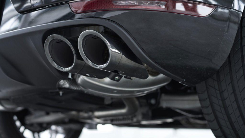 porsche-macan-turbo-performance-pack-porsche-motorsport