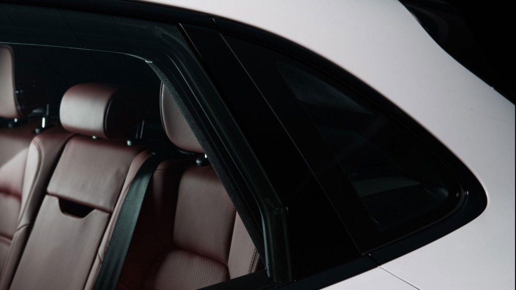 porsche-macan-turbo-performance-pack-porsche-motorsport