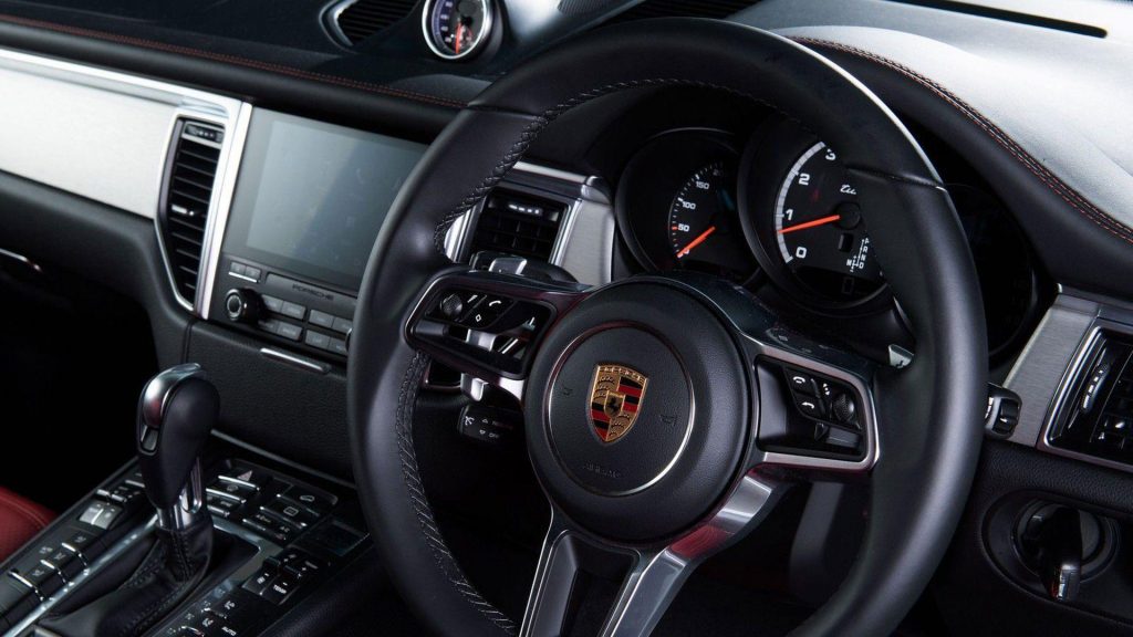 porsche-macan-turbo-performance-pack-porsche-motorsport