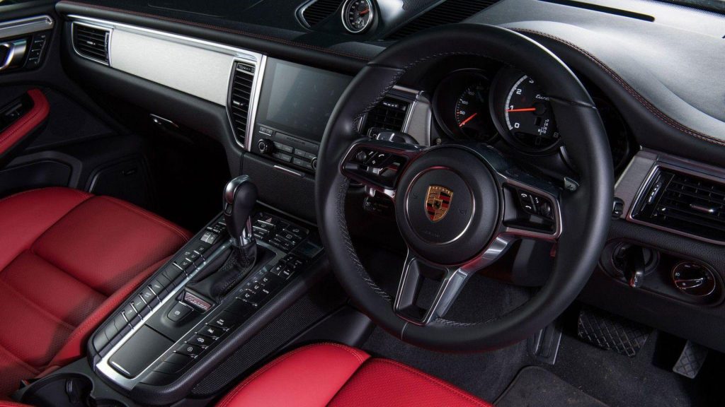 porsche-macan-turbo-performance-pack-porsche-motorsport