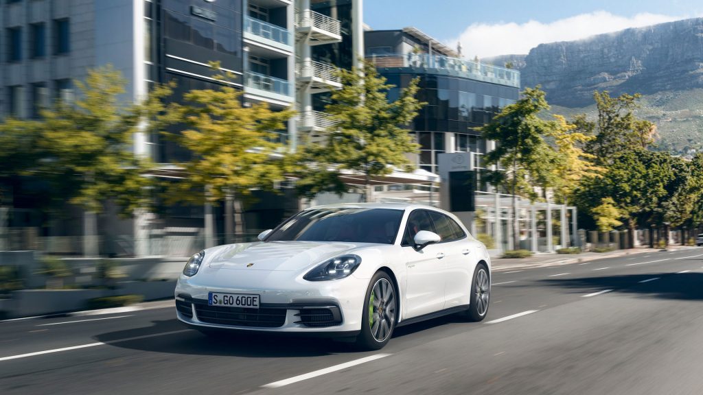porsche-panamera-sport-turismo-2