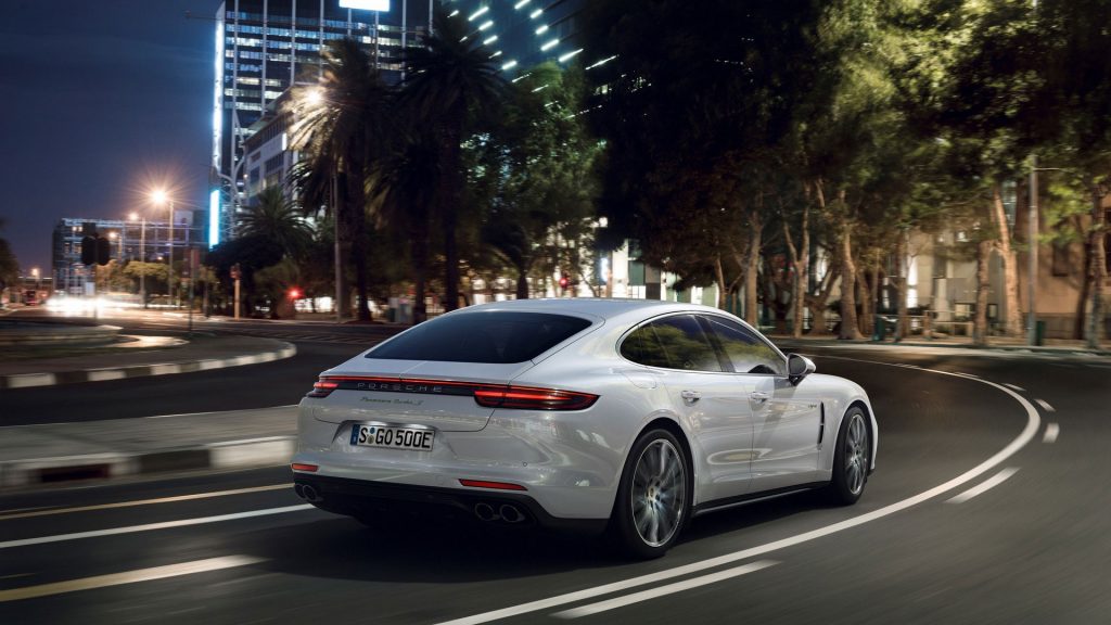 porsche-panamera-turbo-s-e-hybrid-3