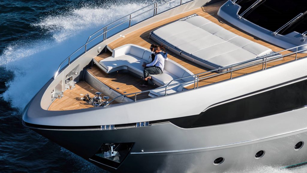 riva-100-corsaro-10