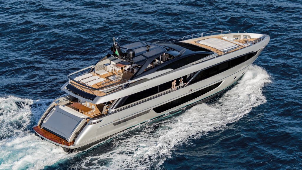 riva-100-corsaro-5