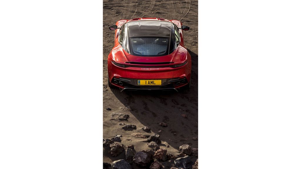 aston-martin-dbs-superleggera