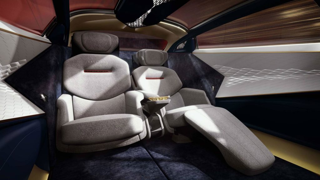 aston-martin-lagona-vision